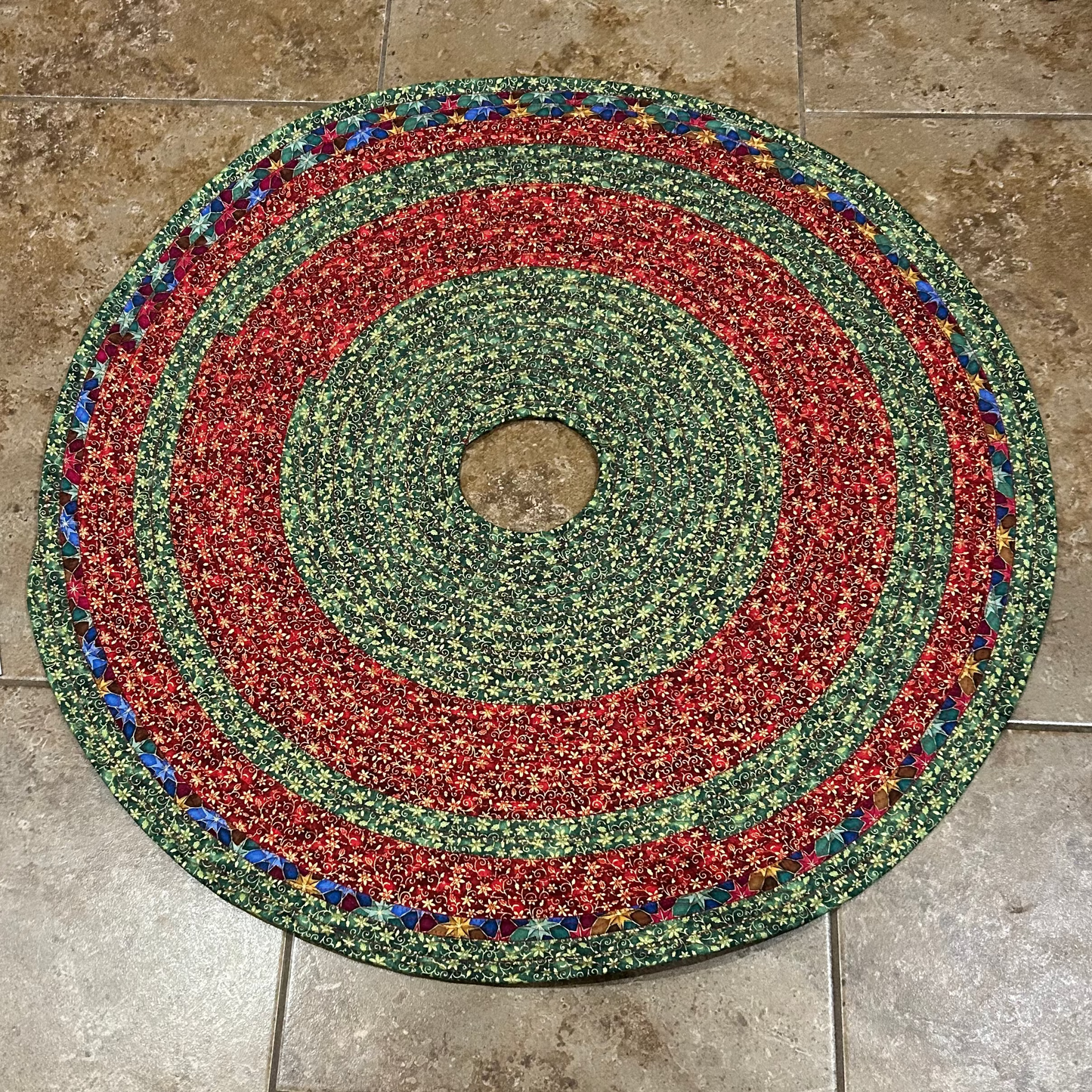 Christmas Sparkle Tree Skirt