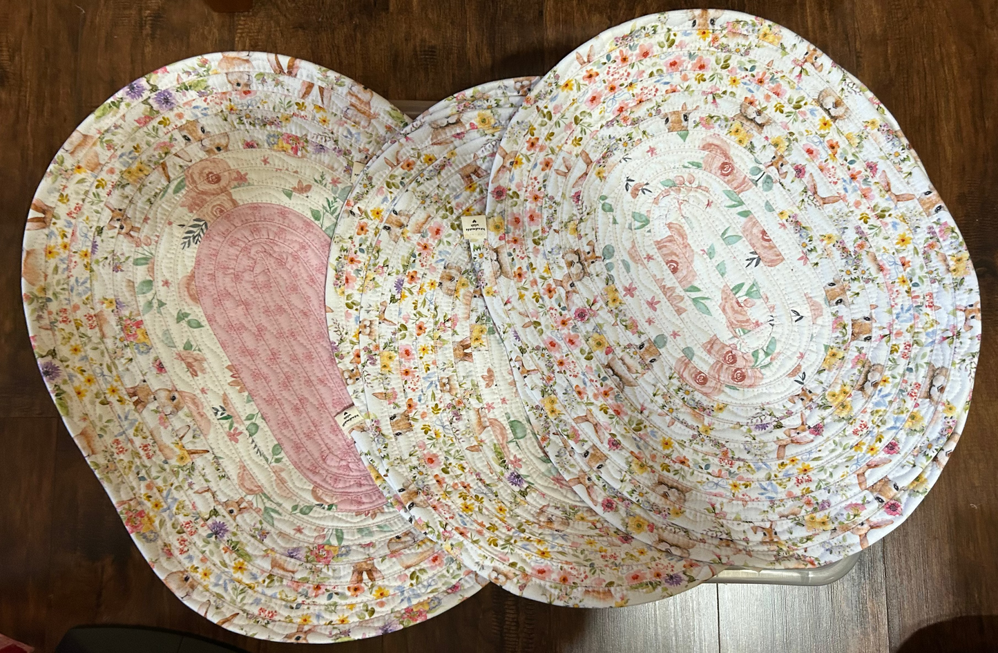 Easter Placemats and Table Runner Set