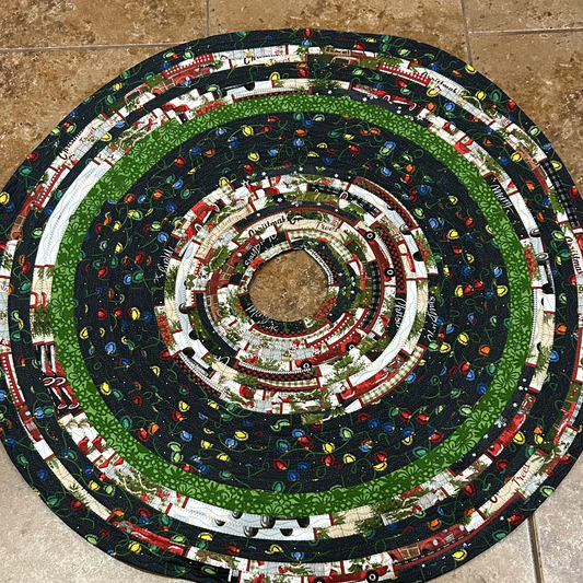 Christmas on the Farm Tree Skirt